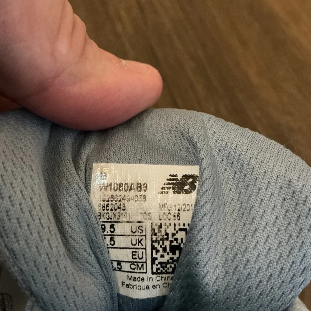 New Balance Fresh Foam 1080 v9 Running Shoes | Women’s 9.5 | Light Blue - Picture 12 of 14